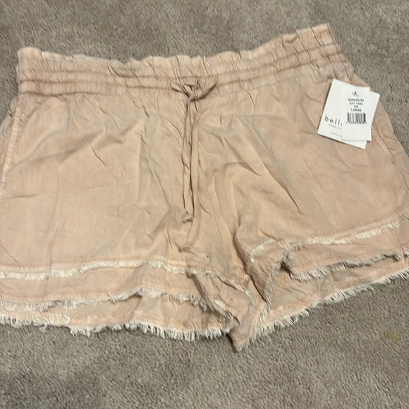 Bella Dahl shorts.   Large.  Sand color. - Picture 1 of 3